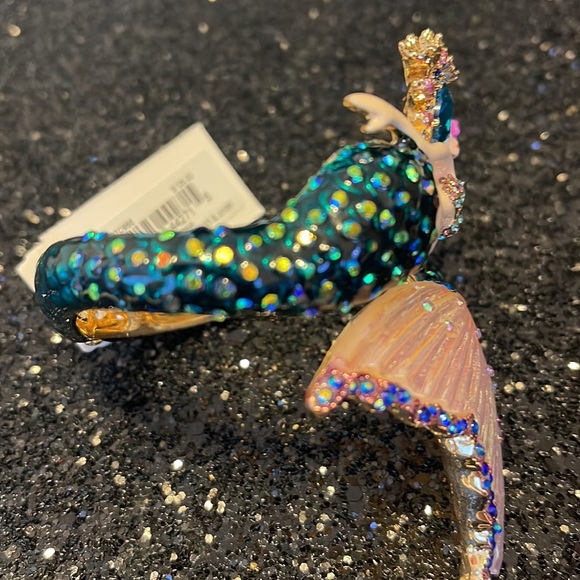 NWT Betsey Johnson Fabulous Mermaid Bracelet Statement price Gorgeous must have - Picture 12 of 15